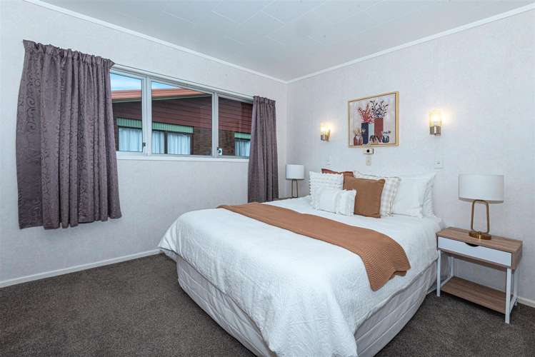 7 Carlton Crescent Kamo_11