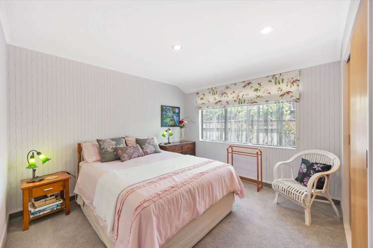 10 Bishops Close Greenmeadows_18