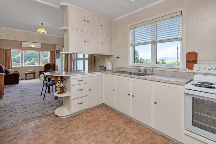 37 Valley View Road Otaika_3