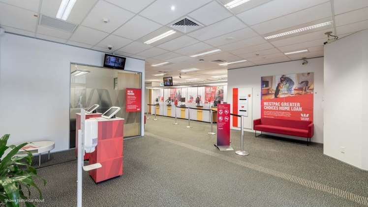 2 Cobham Court Porirua_1