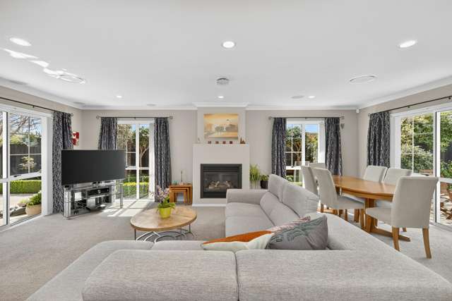 8 Avon Gate Russley_3