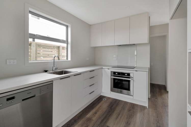 1 McGrath Way 1353_2