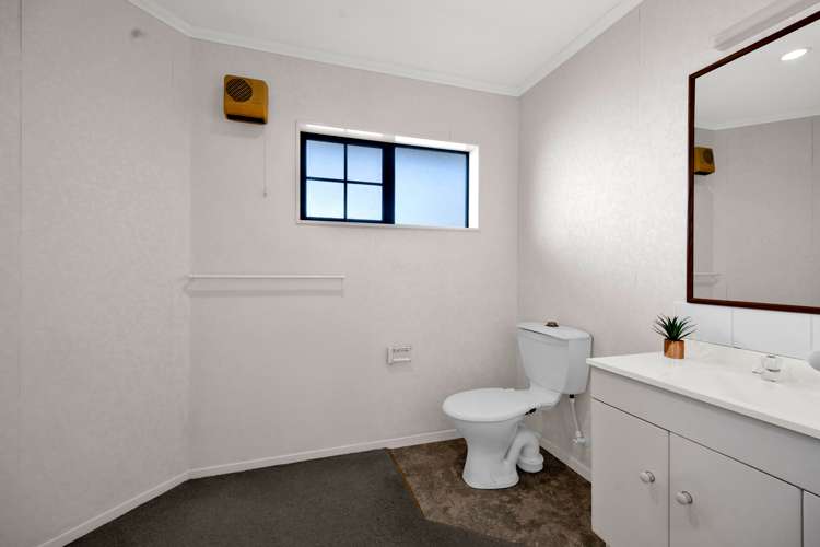 10a Waiwera Place Merrilands_12