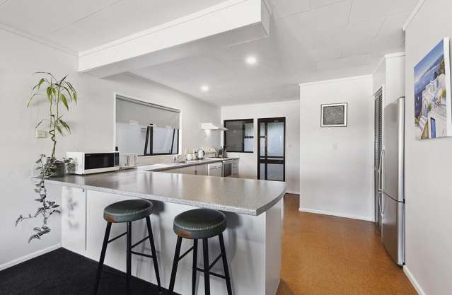 5/24 Acheron Road Paremata_4