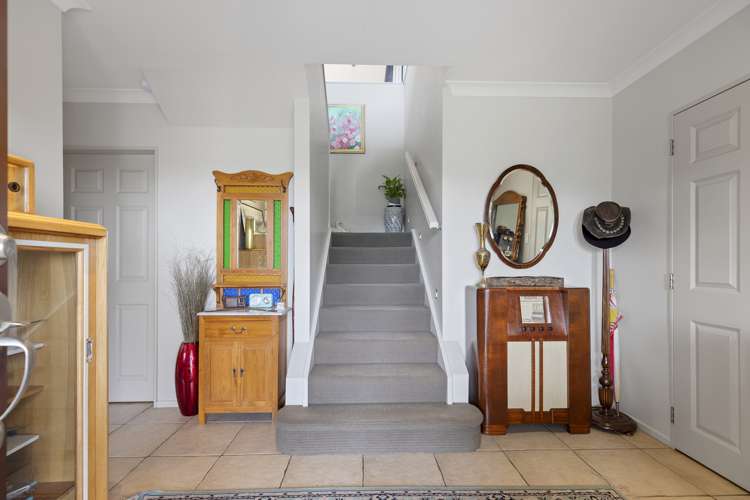 6 Honeysuckle Lane Ohauiti_11