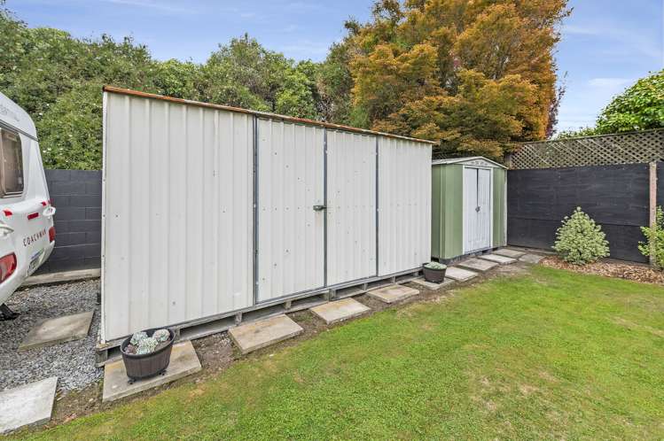 194 Springs Road Hornby_32