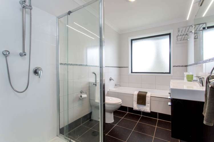 1/1 Pinewood Street Avondale_25