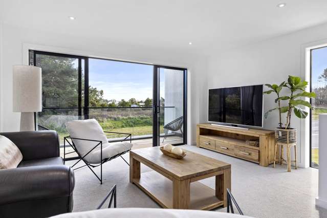 2/15 and 12/15 Keehan Drive Hilltop_2