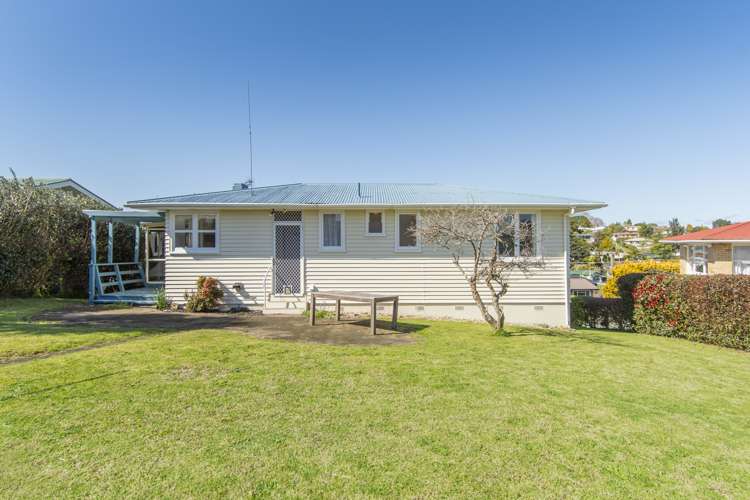 6 Kingswood Road Brookfield_1