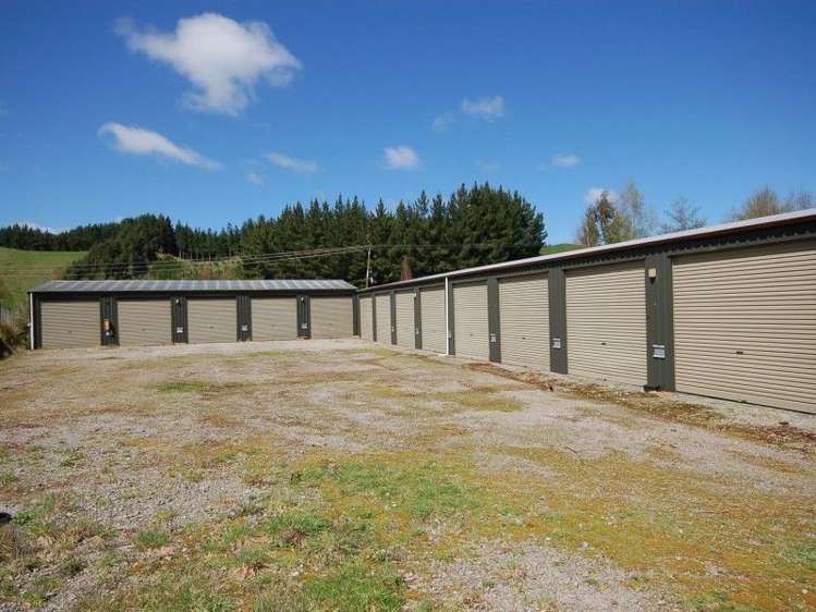 146 Whangamata Road Kinloch_11