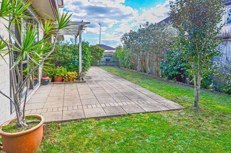 24 Amaretto Avenue Flat Bush_8