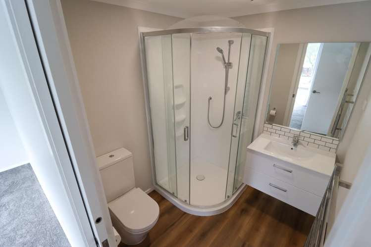 2/81 Aberdeen Drive 1057_8