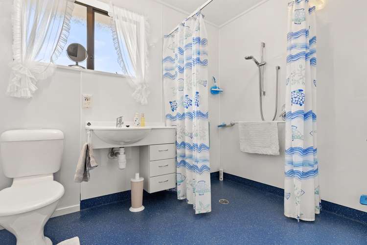 2/4 Limburg Lane Spreydon_17