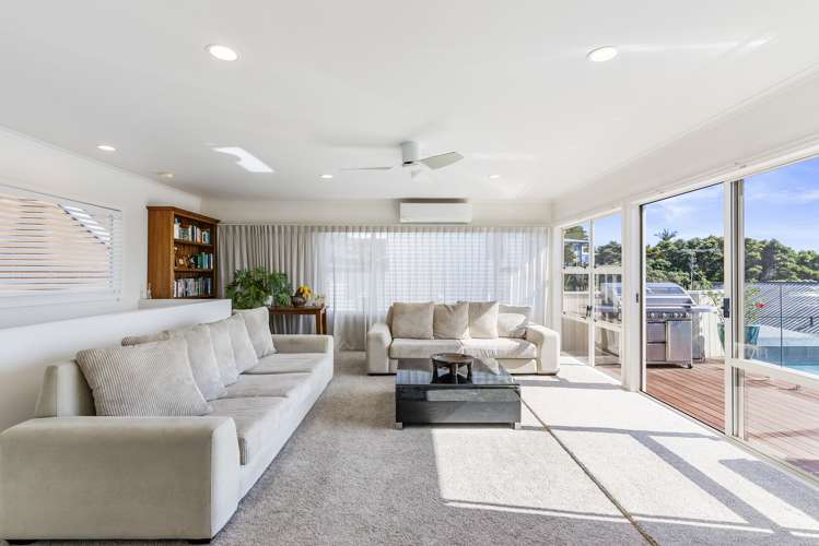 9 Clematis Avenue Murrays Bay_5