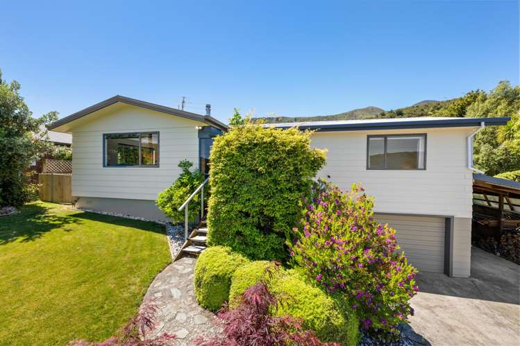 17 Boons Valley Road Waikawa_23