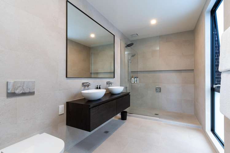 9 Hewitts Road Merivale_14