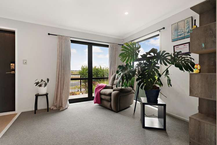 77 Andrew Jack Road Millwater_3