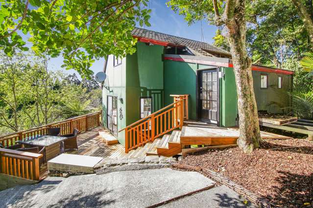 181 Woodlands Park Road Titirangi_1