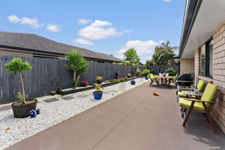 38 Sunningdale Street Wattle Downs_9