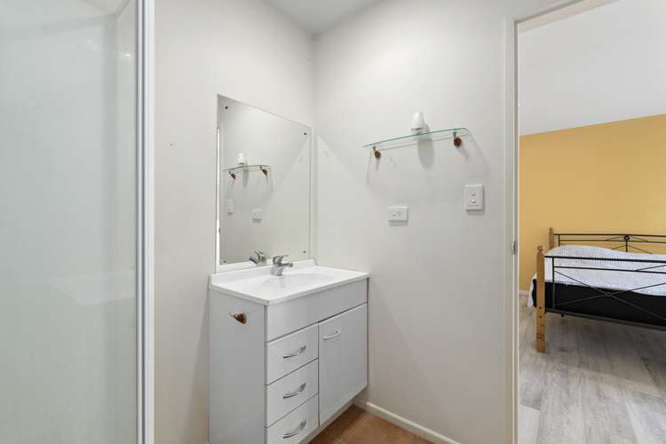 2/62 Fernhill Way Oteha_15