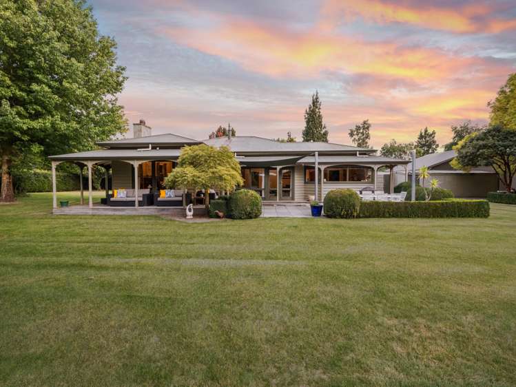 371 Racecourse Road_2