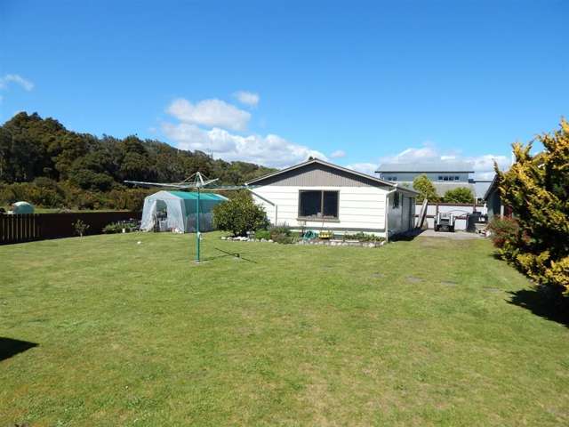 16 Butlers Road Ruatapu_2