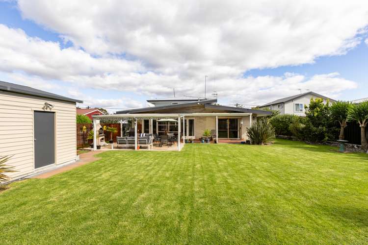 513 Oliphant Road Raureka_1