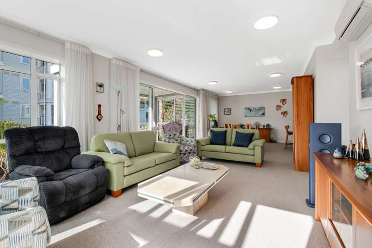 94 Panorama Heights Orewa_10