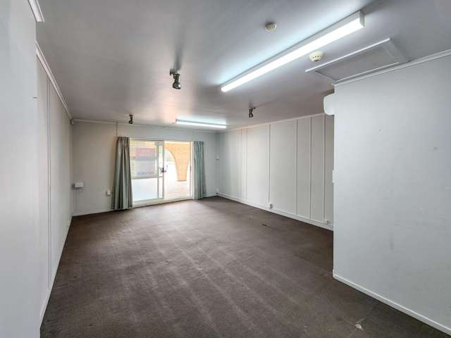 Shop 3, 15 Sala Street Whakarewarewa_3