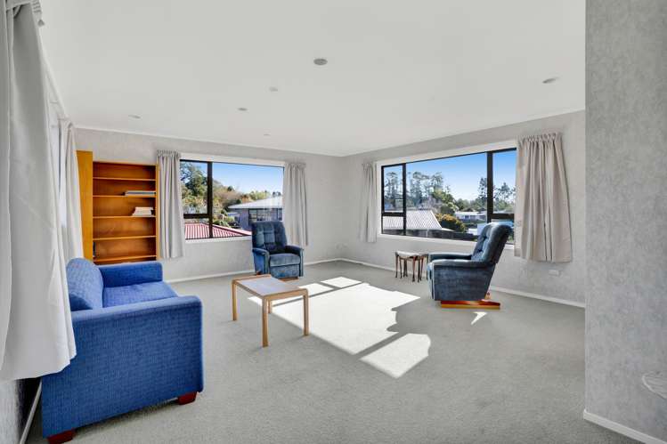 37 Kowhai Street Inglewood_17