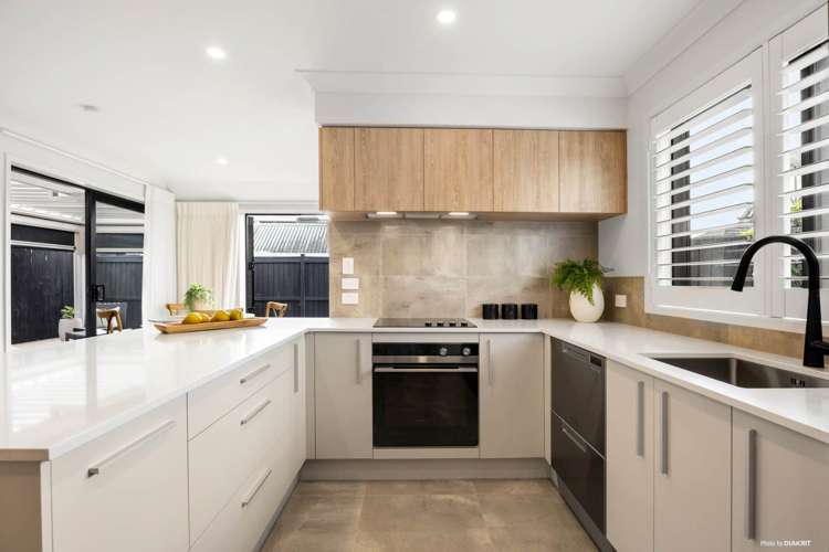 33A Forest Glen Orewa_1