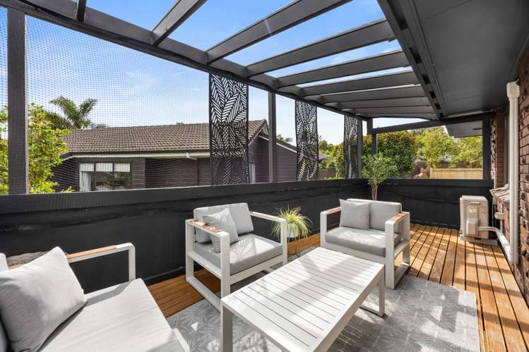 3 Pinewood Grove Botany Downs_20