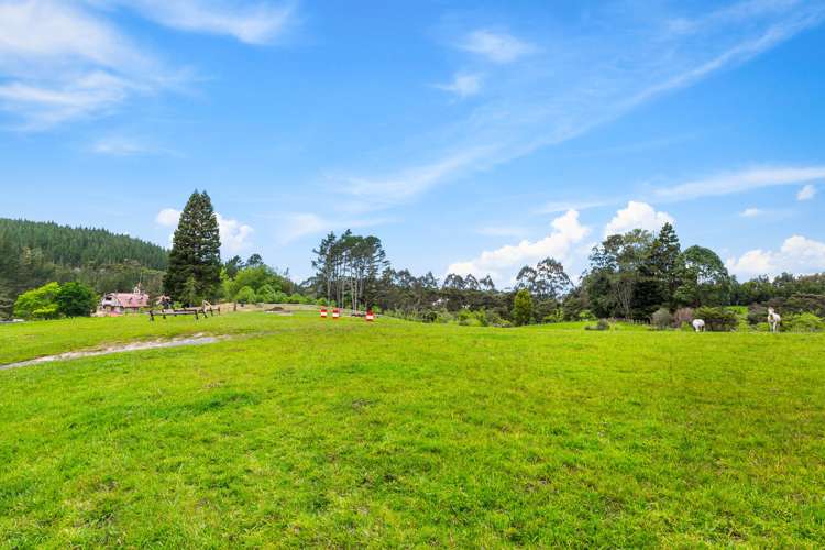 255 Mill Flat Road Riverhead_8