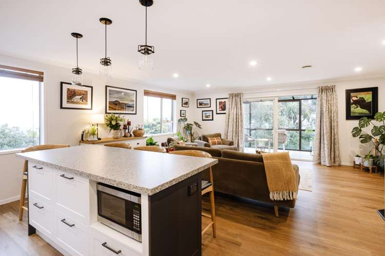 44 and 58 Hilton Road Highcliff_2