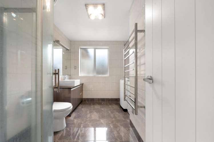 51 Mt Lebanon Crescent The Gardens_10