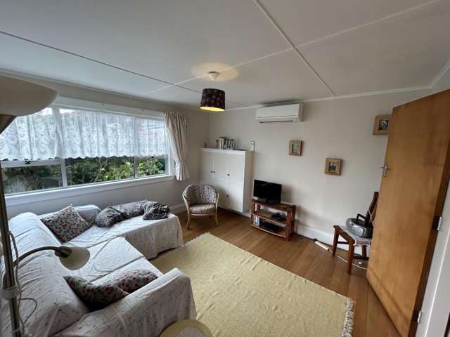 2/5 Joyce Cres 10446_1