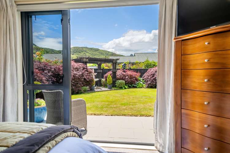 40 Mary Huse Grove Manor Park_16