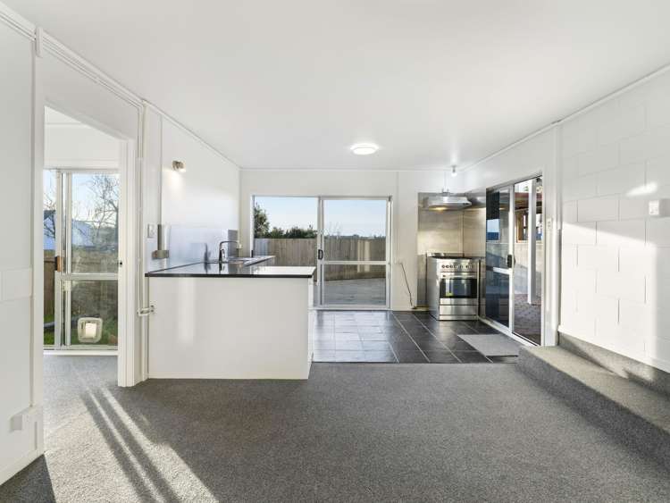 10 Lilburn Crescent Massey_64