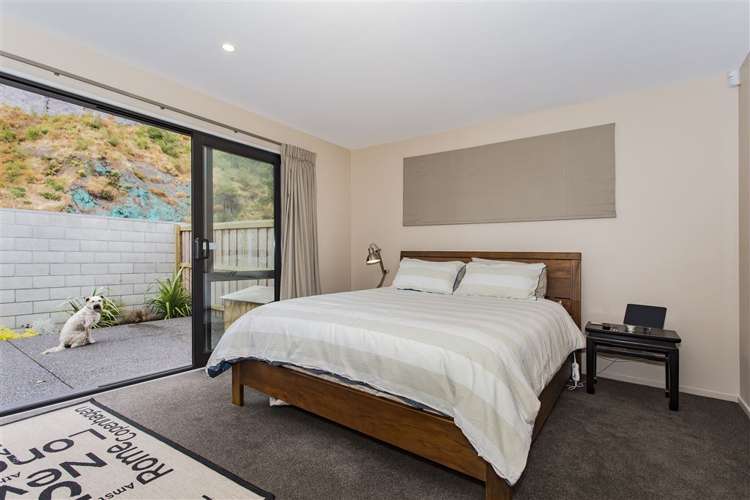 1/23 Main Road Redcliffs_12