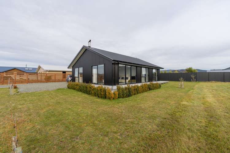 19B Takitimu Ave Te Anau_17