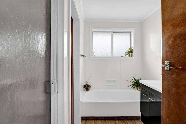 8A Tybalt Street Stratford_16