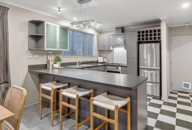 64B Holly Road_5