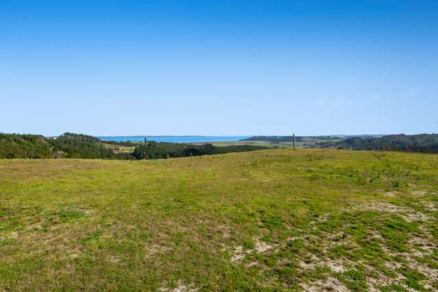 Welcome to Tuhirangi Heights: Your Rural Haven