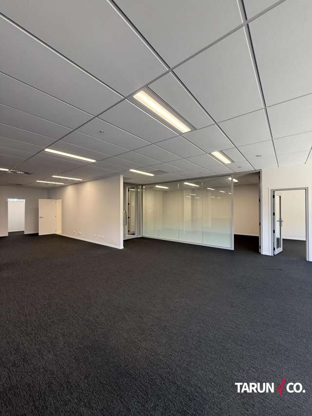 367 sqm Office Above NorthWest Shopping Centre