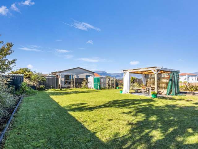 Warm, Double Glazed & a Gardener’s Paradise