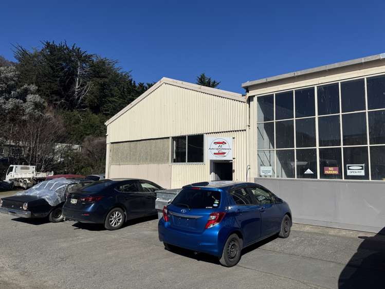 a/313 Kaikorai Valley Road_0