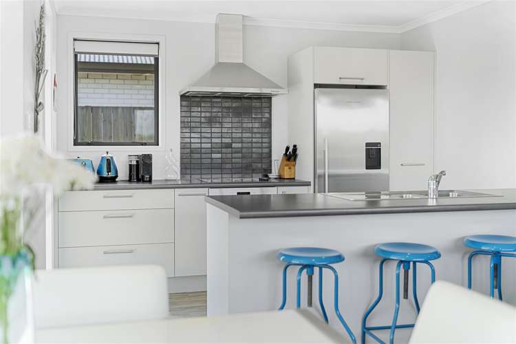 32 Te Hare Piahana Way Papamoa_4