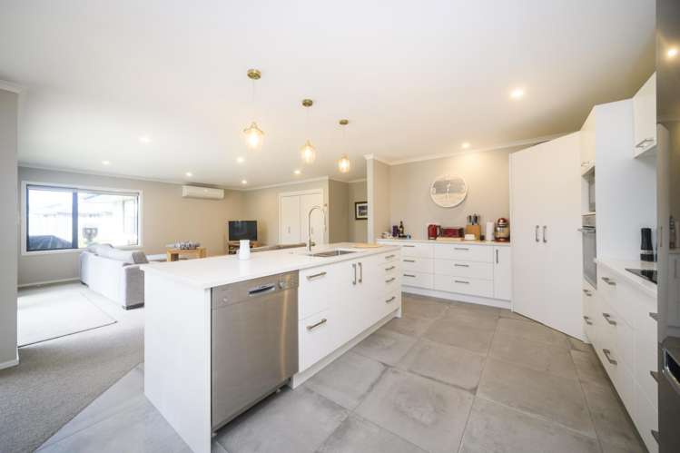 96 Pharazyn Street Feilding_10