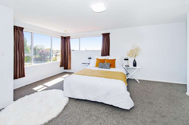 67 Oakley Crescent Hornby_16