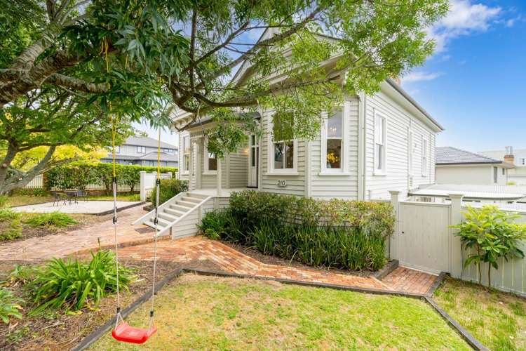 210 Carrington Road Mount Albert_25